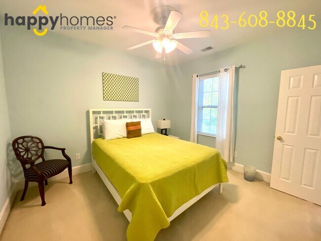Building Photo - Gorgeous home in an ideal location on Daniel Island