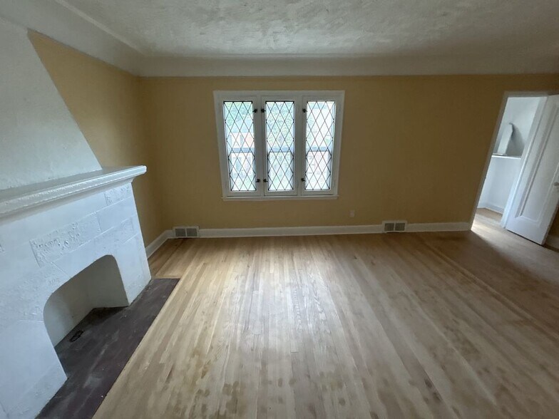 Building Photo - 17409 Warrington Dr