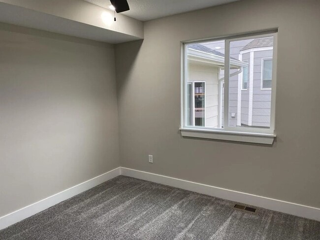 Building Photo - 8625 E Cherrywood Ct