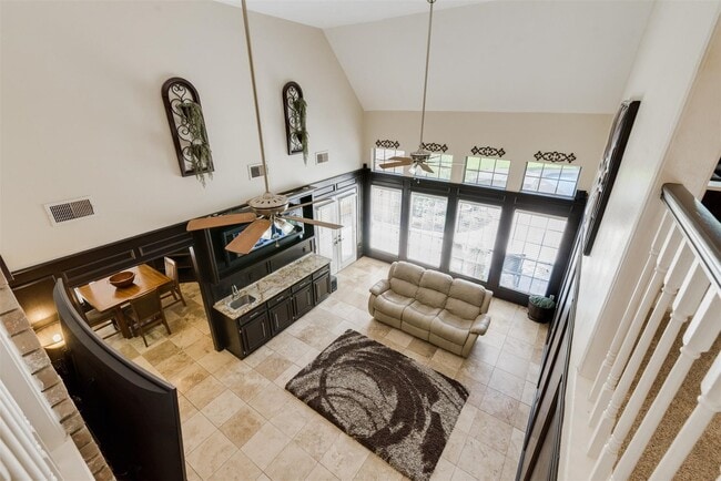 Building Photo - 13206 Chriswood Dr