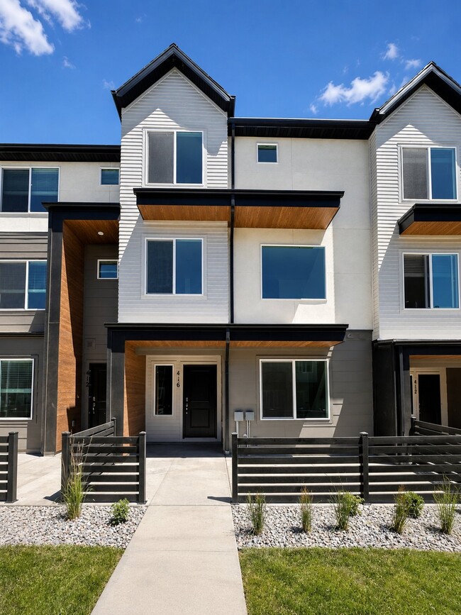 Building Photo - 416 S 1110 W