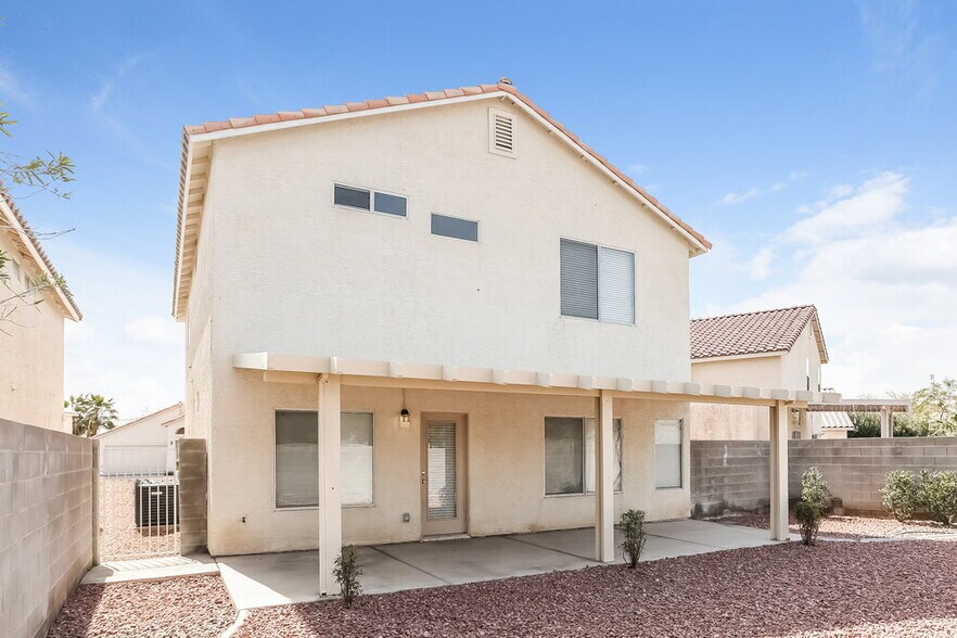 Building Photo - 5044 Drifting Creek Ave