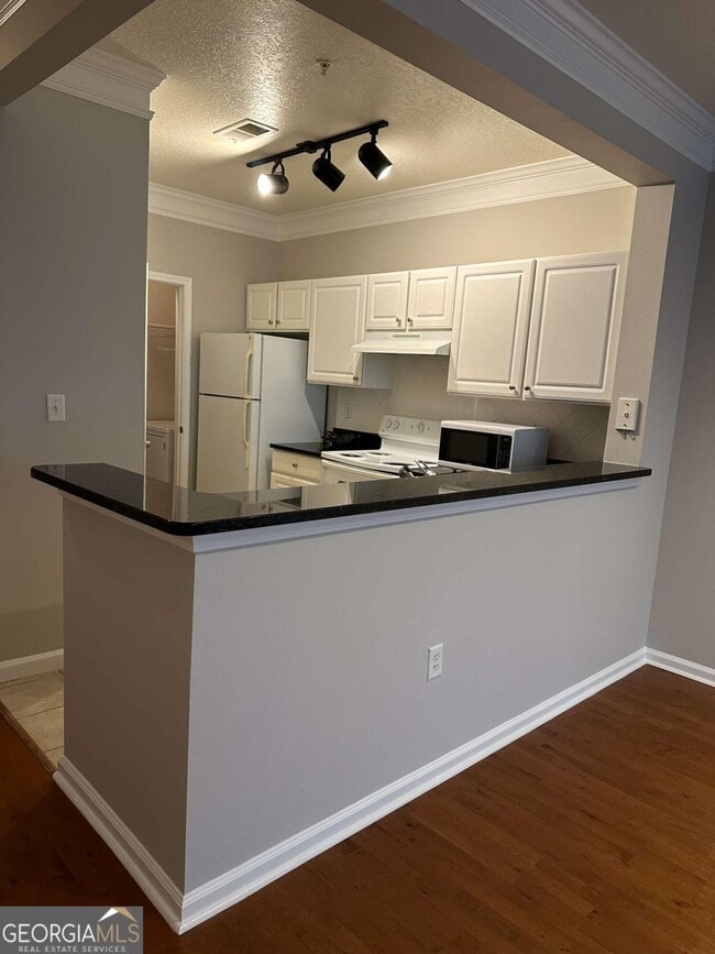 Building Photo - 5208 Westchester Ridge NE