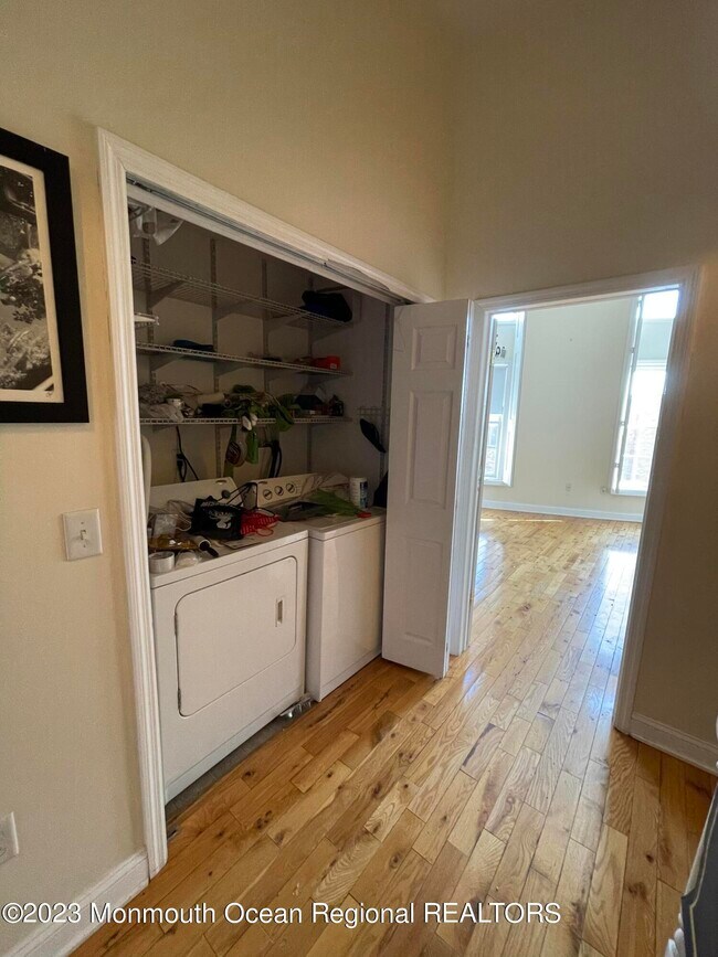 Building Photo - 616 Mattison Ave