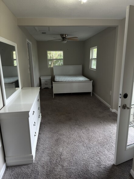 Building Photo - 1024 Ashworth Cove