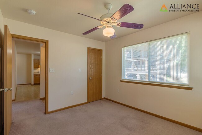 Building Photo - Vattier St. 928-30