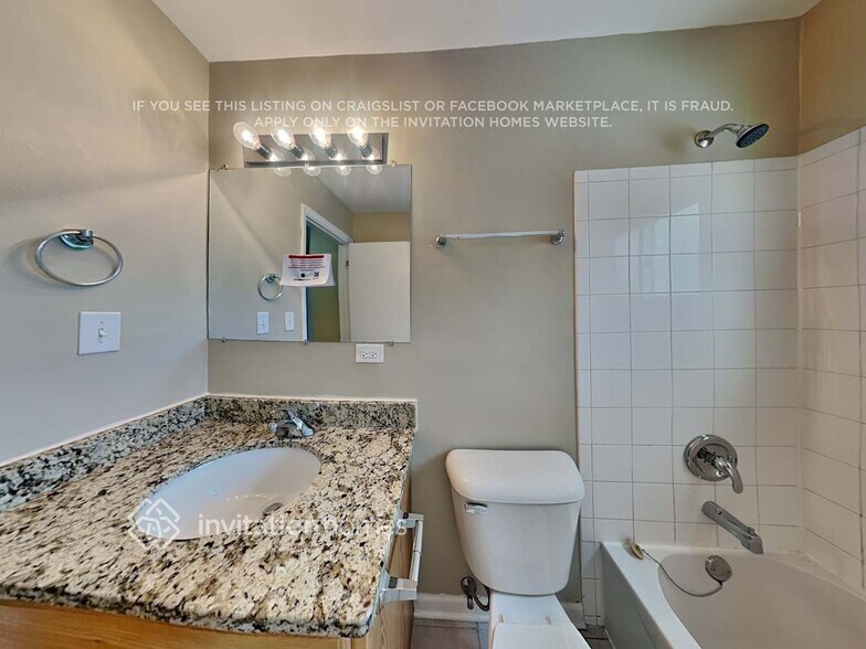 Building Photo - 421 Spruce Dr