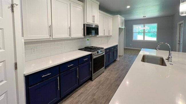Building Photo - 17611 Natalie Ct