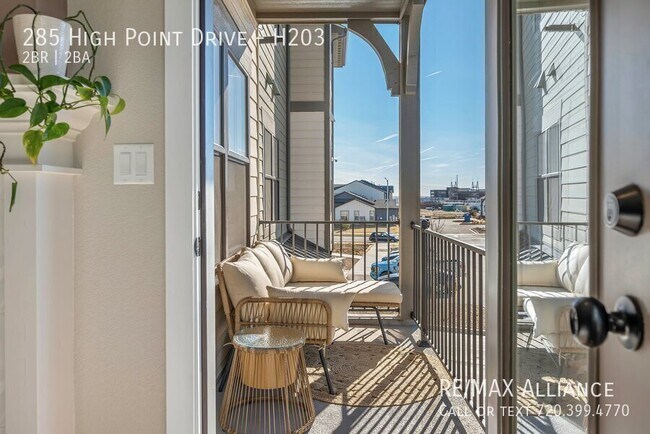 Building Photo - 285 High Point Dr