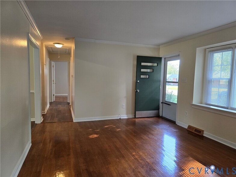 Building Photo - 7998 Wynbrook Ln