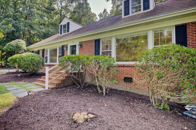 Building Photo - Indigo Park