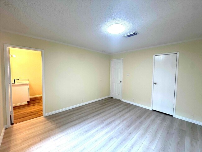 Building Photo - 11730 Greenglen Dr