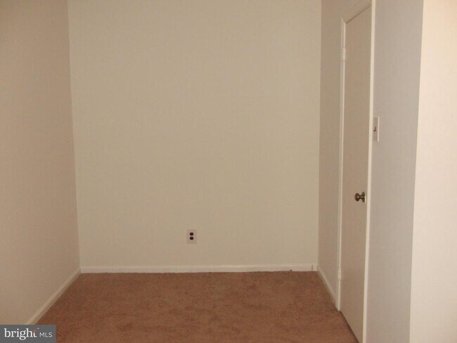 Building Photo - 3926 Wrexham Ct