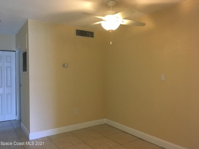 Building Photo - 250 N Banana River Dr