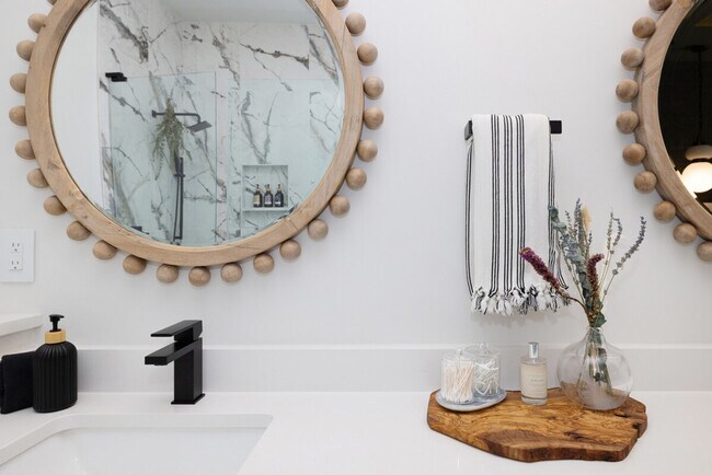 Building Photo - 4235 Raney Way