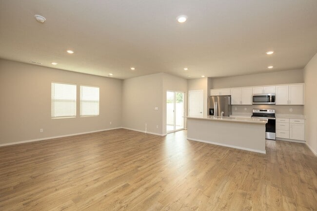 Building Photo - Modern One-Level Rancher South Spokane Valley Community - Elk Meadow Estate