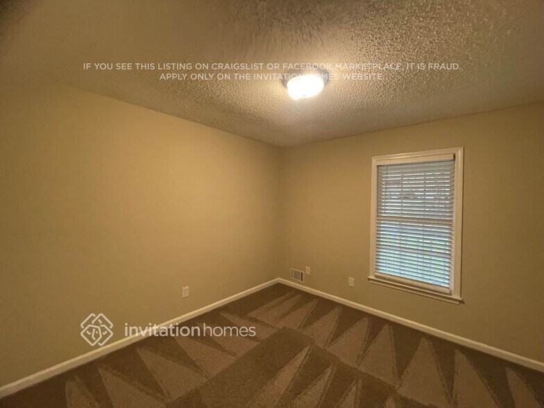 Building Photo - 115 Elizabeth Pl