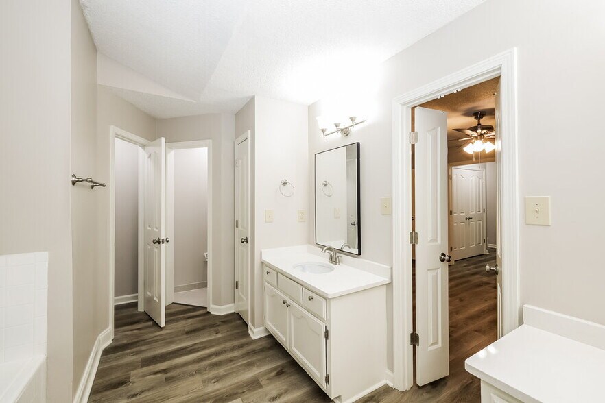 Building Photo - 7278 Carthage Cove