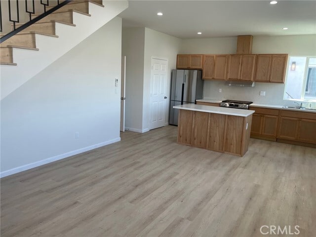 Building Photo - 315 N Alvarado St
