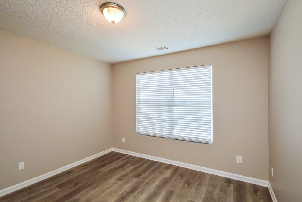 Building Photo - 35 Fieldview Ln