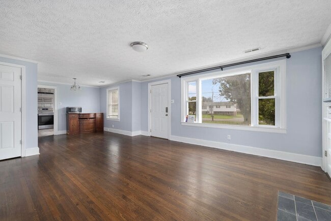 Building Photo - 314 Crossway Rd