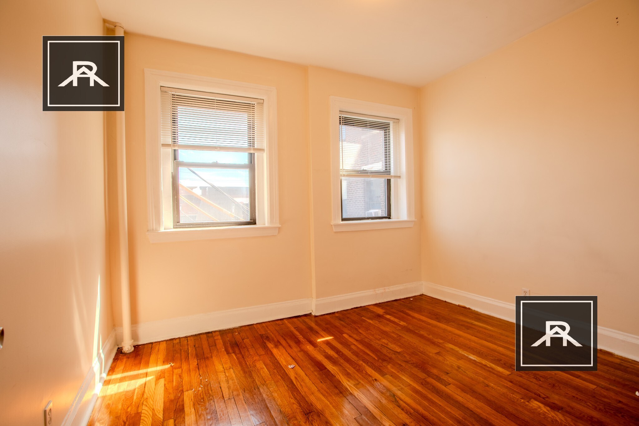 Building Photo - 1218 Commonwealth Ave