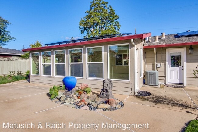 Building Photo - 3 br, 2 bath House - 14896 Heather Drive
