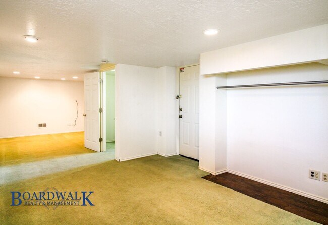 Building Photo - 5677 S 5630 W