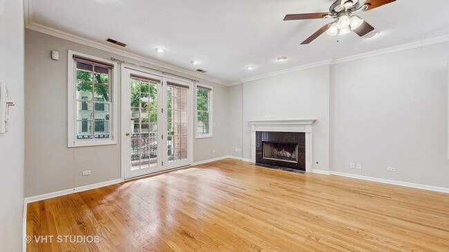 Building Photo - 708 W Aldine Ave