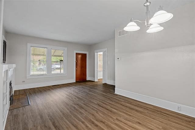 Building Photo - 520 Brooks Ave