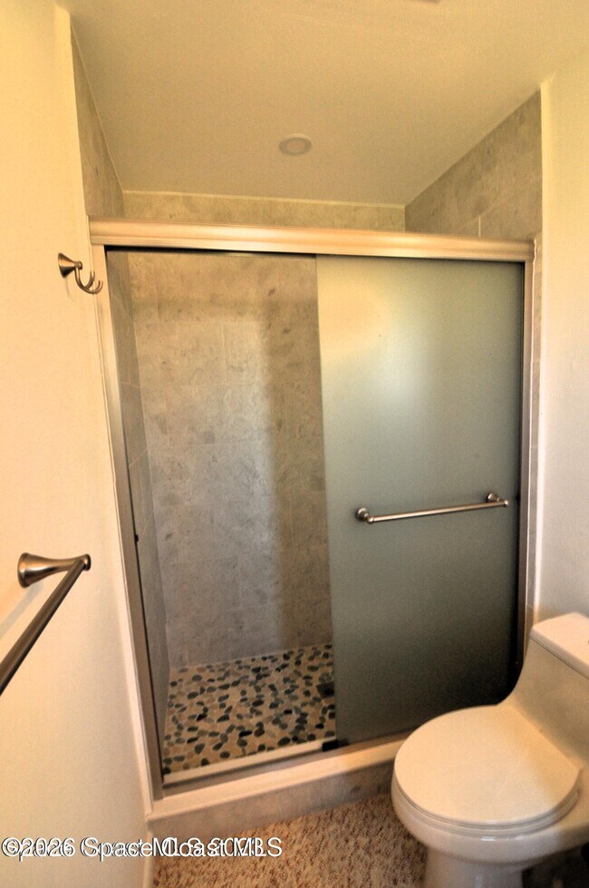 Building Photo - 501 N Palm Ave