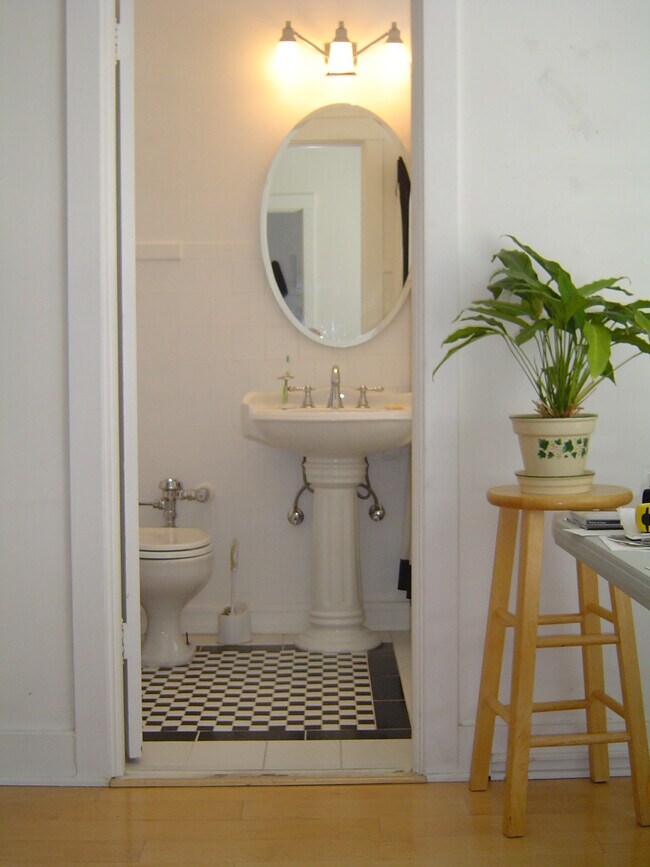 Building Photo - 10 Atlantic Ave