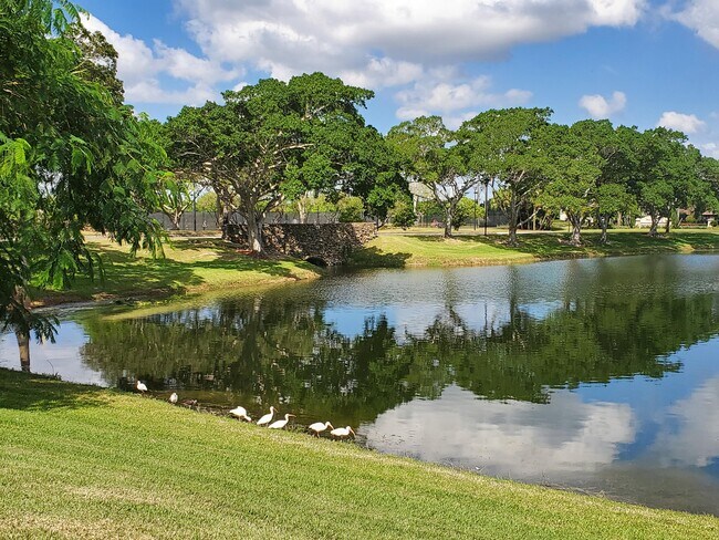 Building Photo - 10881 La Salinas Cir