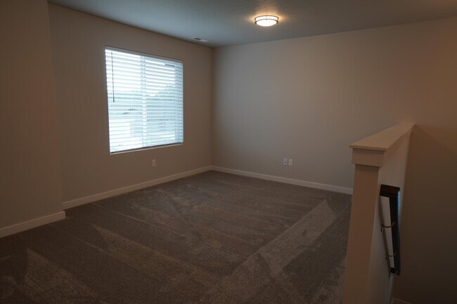 Building Photo - 5051 W Ladle Rapids St