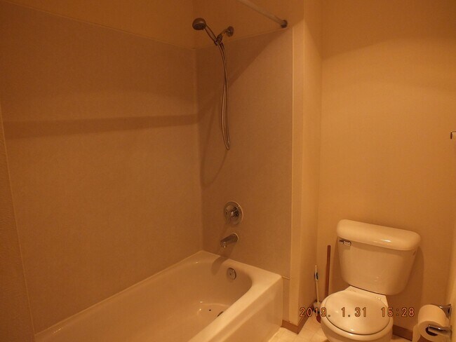 Building Photo - 1135 N 91st St