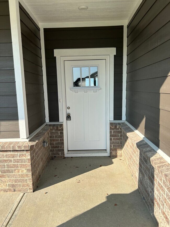 Building Photo - Newly Constructed 5 Bedroom Single Family Home in Brownsburg