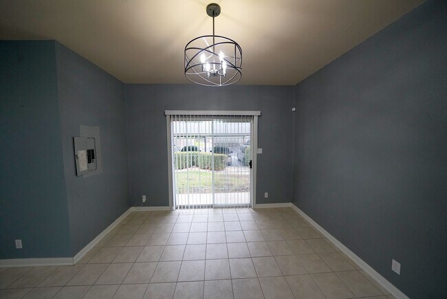 Building Photo - 68 Chapel Hill Cir