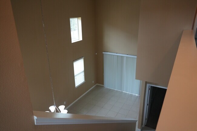 Building Photo - 2212 Lennox Dale Ln