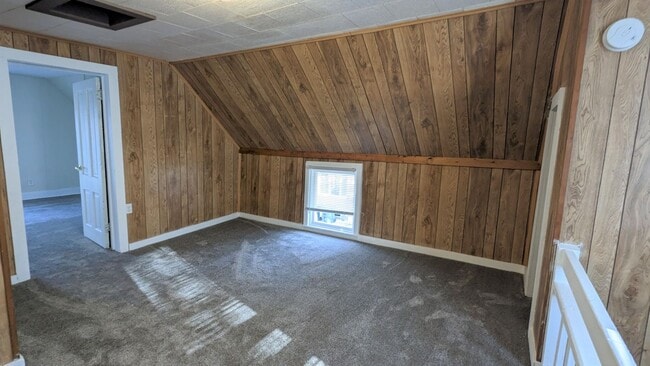 Building Photo - 247 W. Southern. large 2 bedroom house