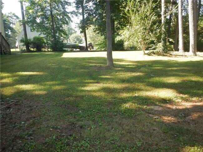 Building Photo - 5516 Pinedale Cir