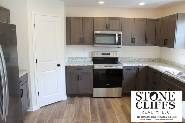 Building Photo - 904 Scott Station Rd