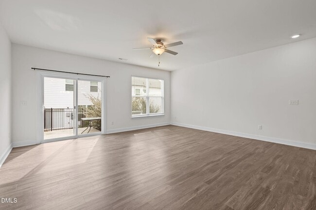 Building Photo - 1033 Heartstone Wy