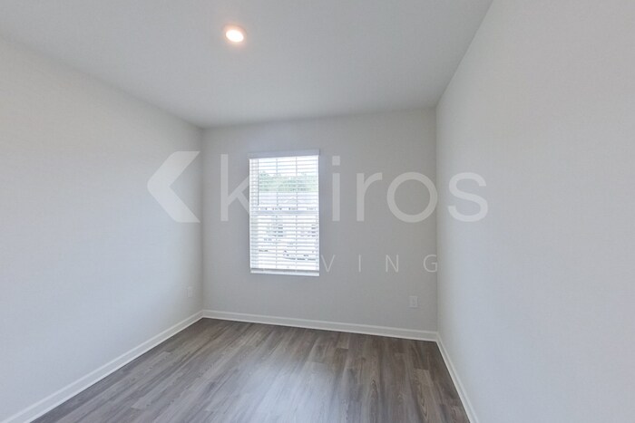 Building Photo - 360 Ironwood Ct