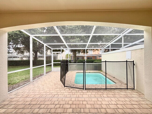 Building Photo - 1707 Retreat Cir