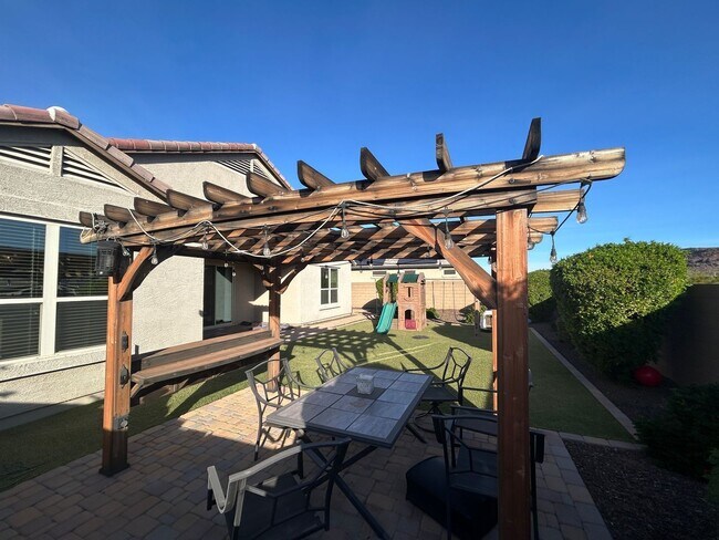 Building Photo - 26105 N 137th Ln