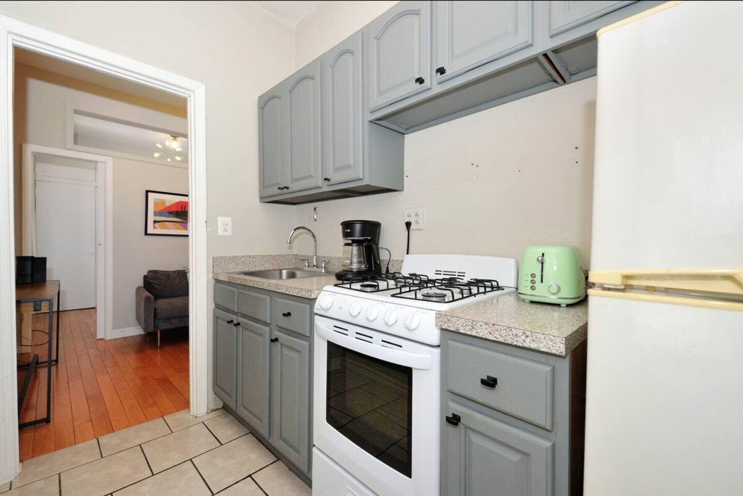 Building Photo - 1499 1st Ave