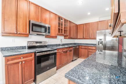 Building Photo - 26 Woodcrest Ln