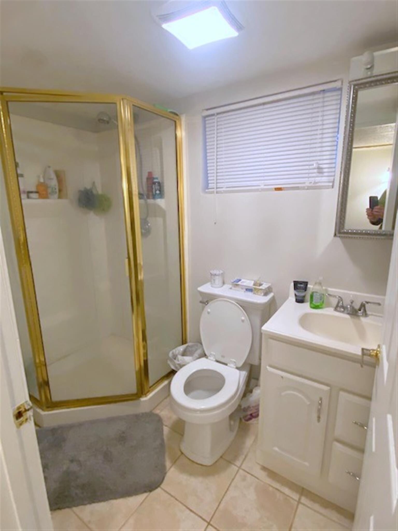 Building Photo - 521 Main St