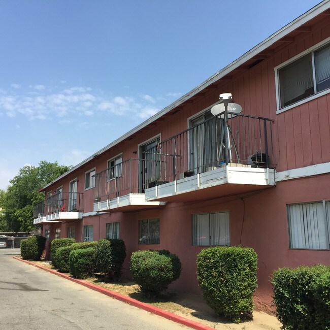 Weber Apartments - Villa Pines
