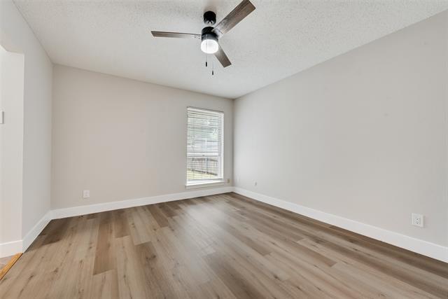 Building Photo - 1124 Janell Dr